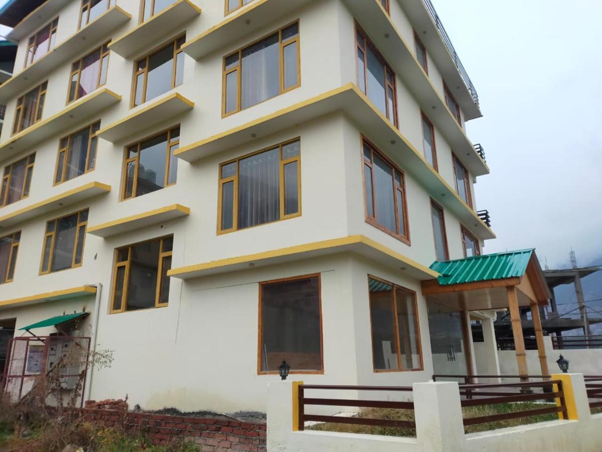 Lotus Inn Rohtang View Manāli エクステリア 写真