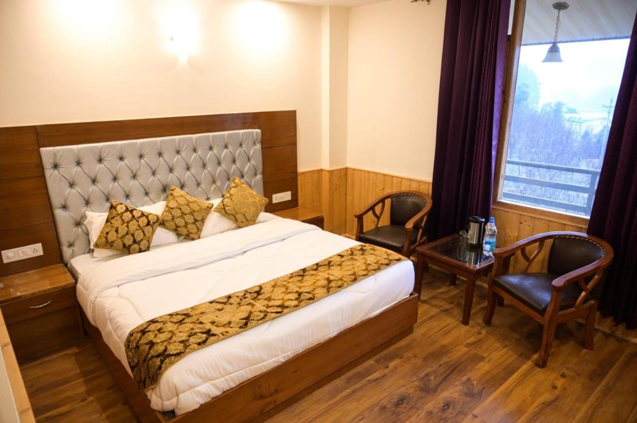 Lotus Inn Rohtang View Manāli エクステリア 写真